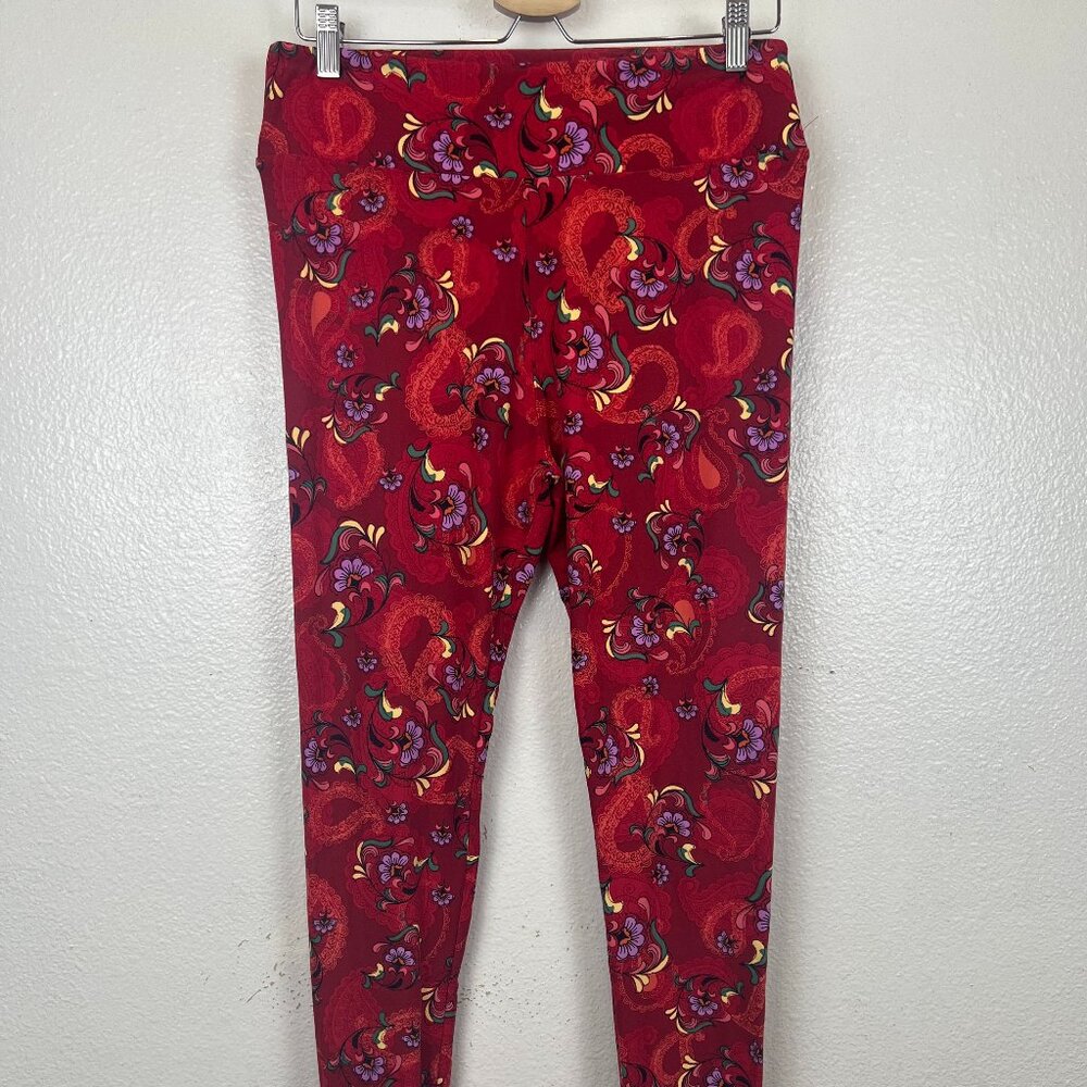 NWOT TC LuLaRoe Tall & Curvy Leggings Beautiful Floral Print on Red OS